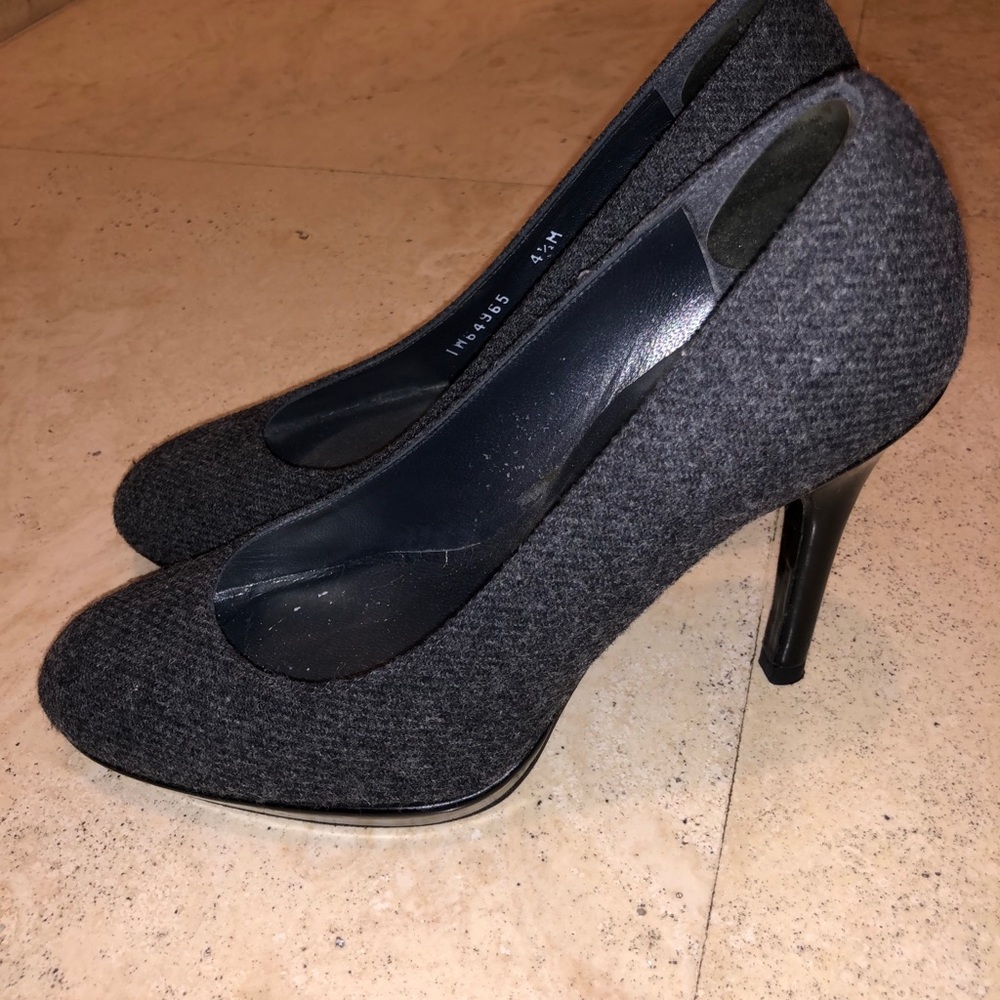 Stuart Weitzman pumps